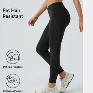 Patitoff Halara Black Pet Hair Resistant 7/8 Leggings